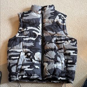 Men’s Camouflage Puffer Vest - Gray/Black